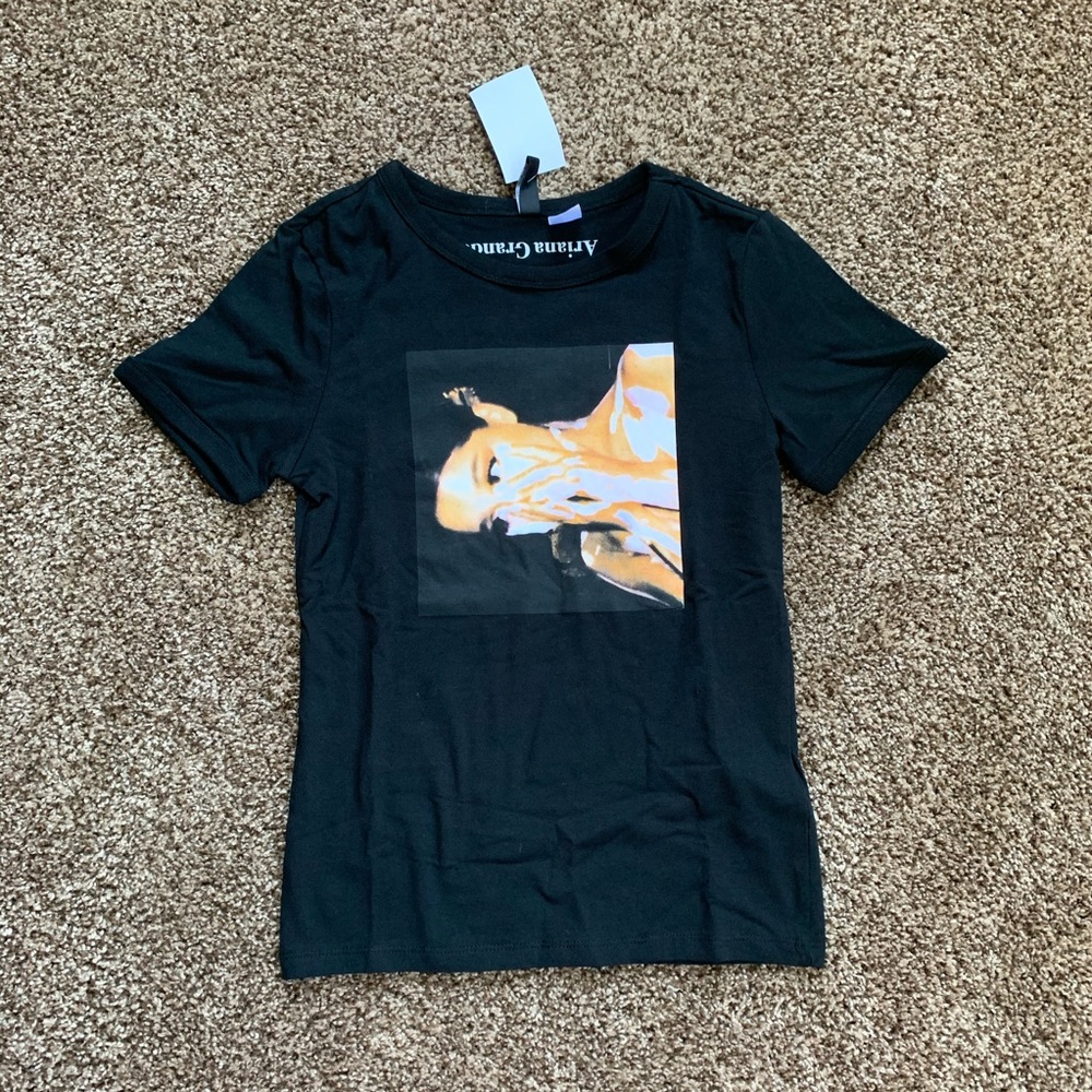 NWT Ariana Grande GIAW Tee